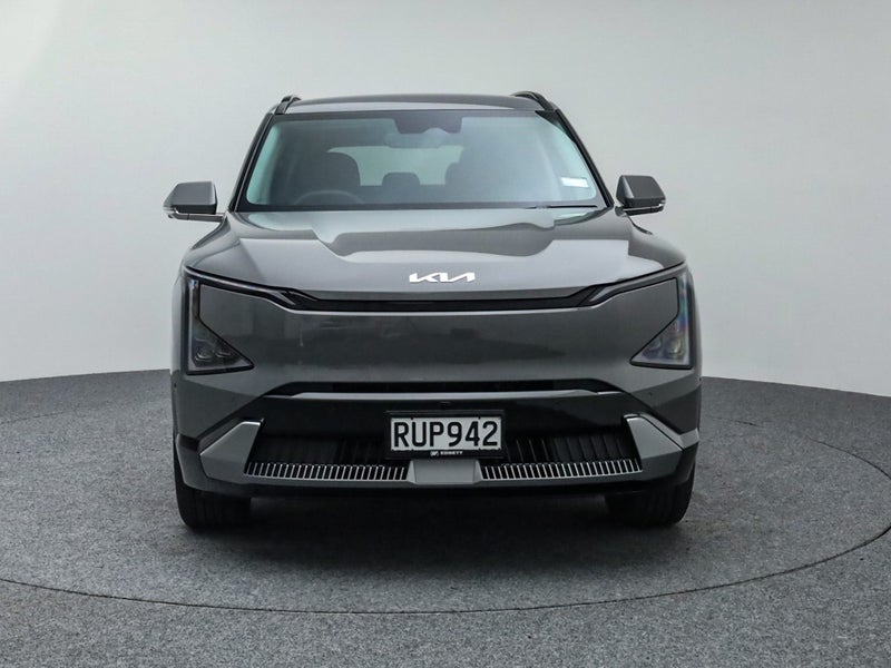 2026 Kia EV5 Earth AWD LR image 4