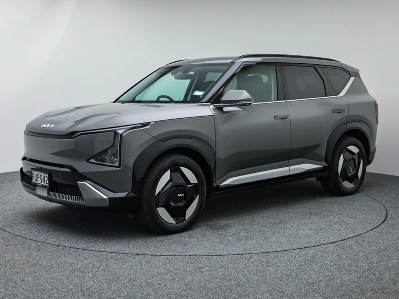 2026 Kia EV5 Earth AWD LR image 5