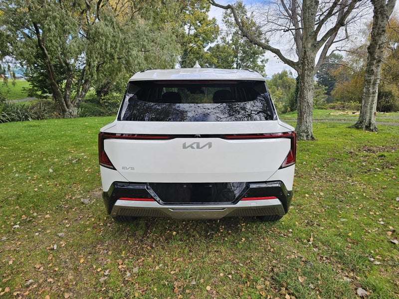 2026 Kia EV5 EARTH LR AWD 88KWH image 4