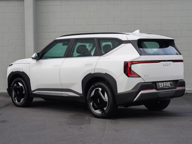 2026 Kia EV5 Light 2WD 88kWh 5Dr Wagon image 2