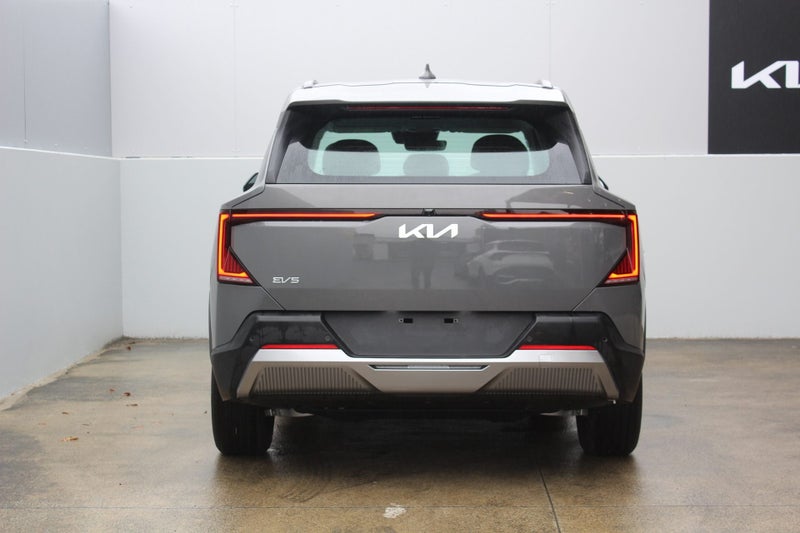 2026 Kia EV5 Light 2WD Long Range SUV image 4