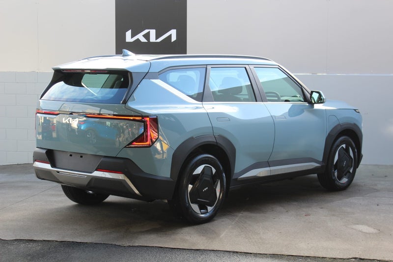 2026 Kia EV5 Light 2WD Long Range SUV image 3