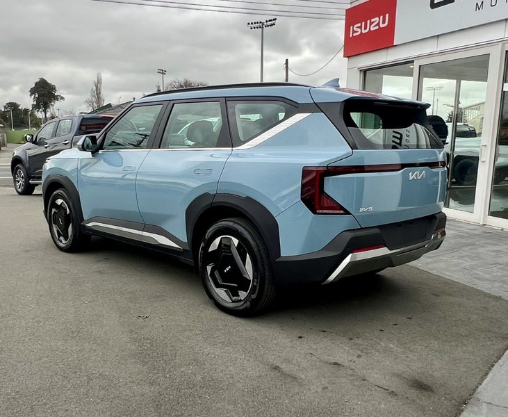 2026 Kia EV5 Light 2WD LR image 3
