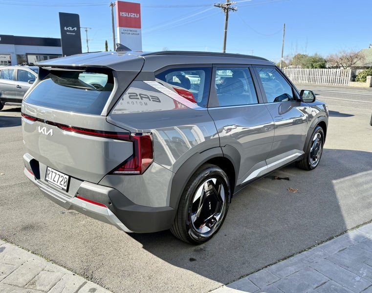 2026 Kia EV5 Light 2WD LR image 2
