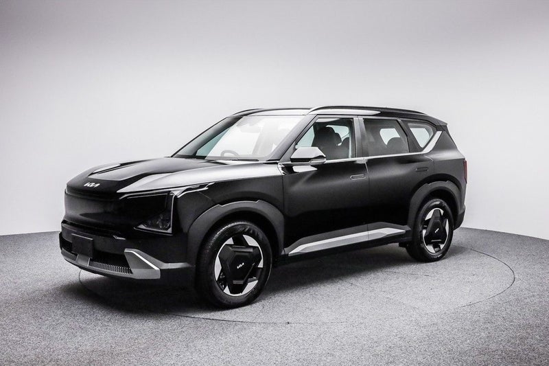 2026 Kia EV5 Light FWD LR image 3