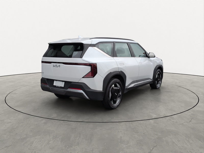 2026 Kia EV5 Light FWD LR image 5