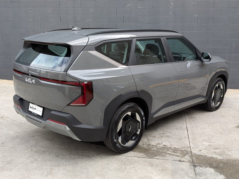 2026 Kia EV5 Light FWD LR image 5