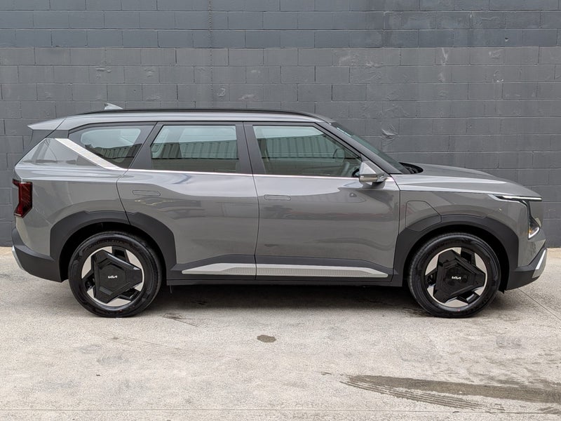 2026 Kia EV5 Light FWD LR image 3