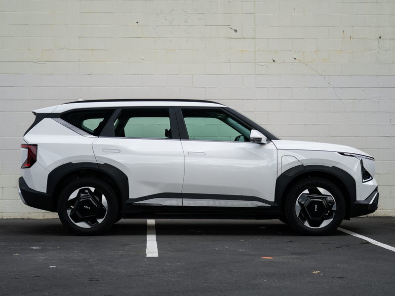 2026 Kia EV5 Light+ Long Range image 2