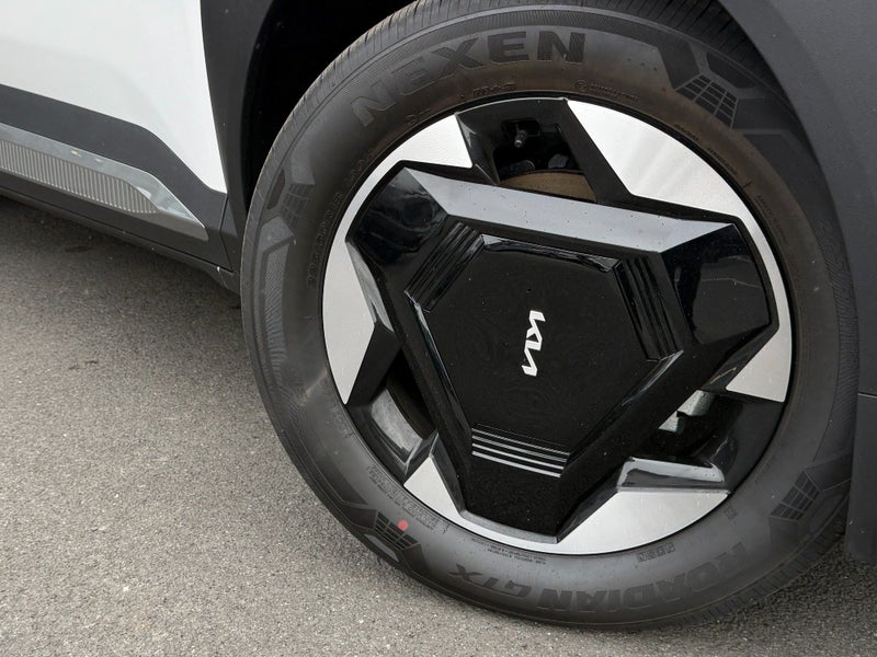 2026 Kia EV5 Light LR image 2