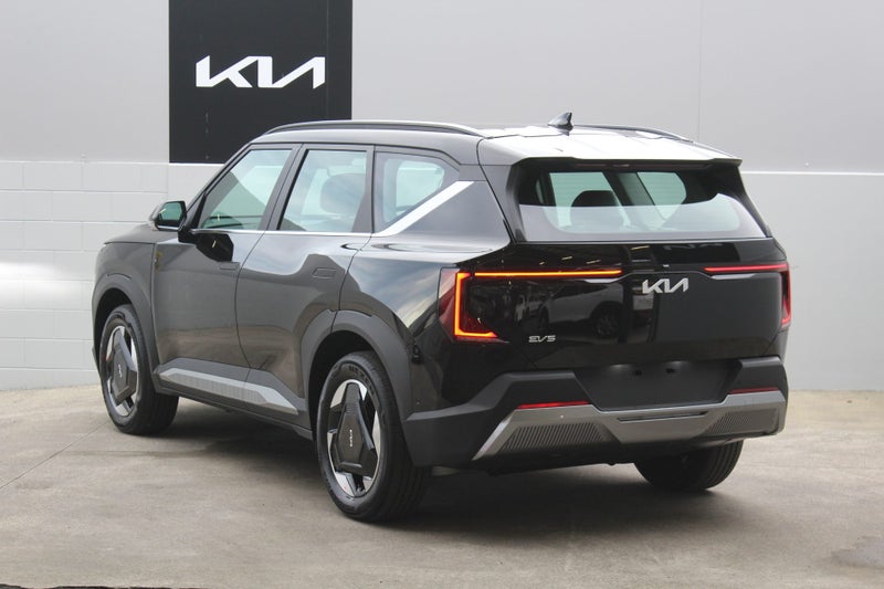 2026 Kia EV5 Light Plus 2WD Long Range SUV image 5