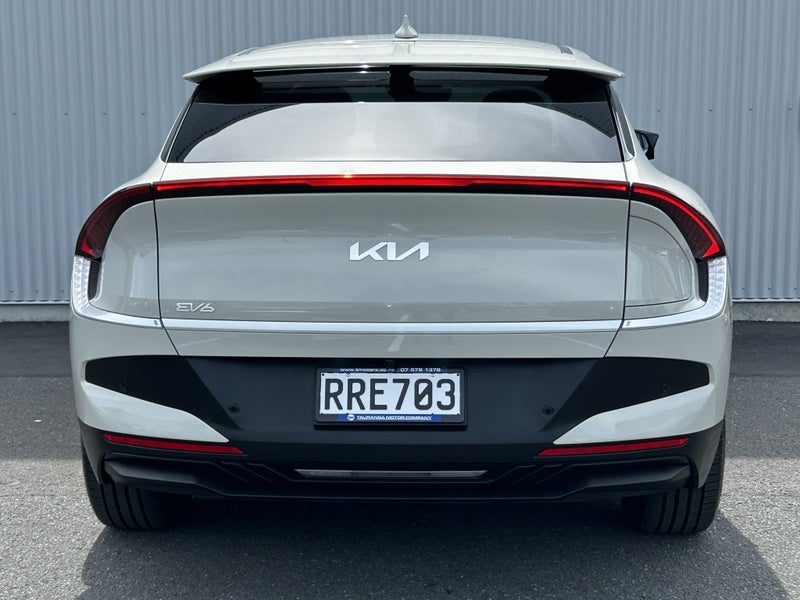 2026 Kia EV6 LIGHT LONG RANGE 84KWH image 5