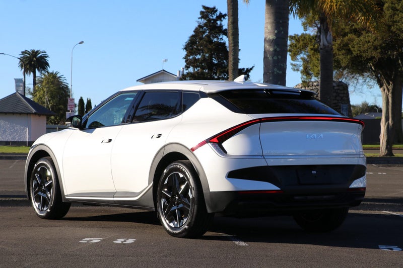2026 Kia EV6 LIGHT LR RWD 84KWH image 2