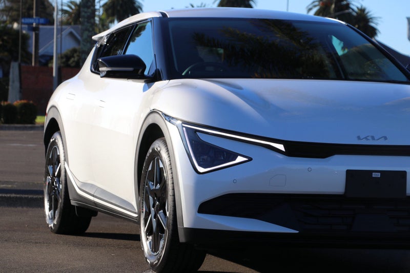 2026 Kia EV6 LIGHT LR RWD 84KWH image 4