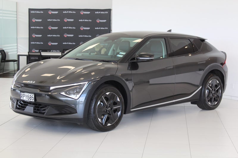 2026 Kia EV6 LIGHT RWD 84KwH 582KM RANGE image 5