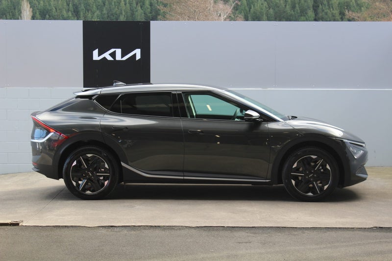 2026 Kia EV6 Light RWD Long Range 84kWh SUV image 2