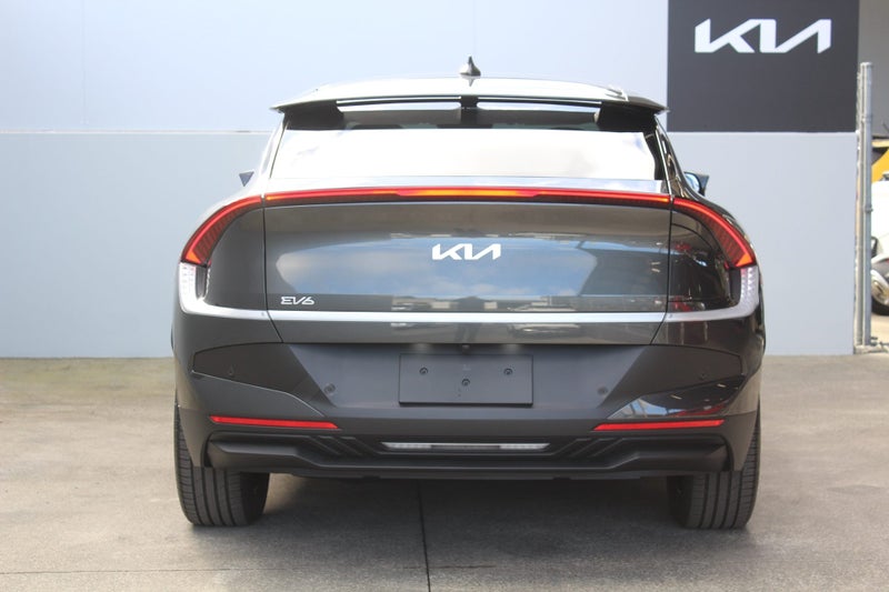 2026 Kia EV6 Light RWD Long Range 84kWh SUV image 4