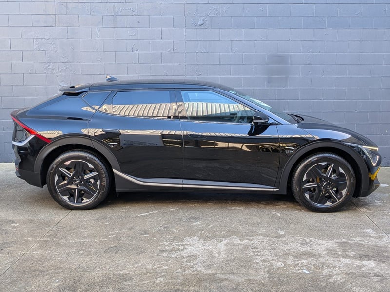 2026 Kia EV6 Light RWD LR image 3