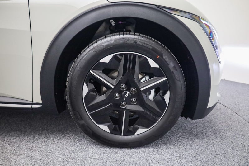 2026 Kia EV6 Light RWD LR image 2