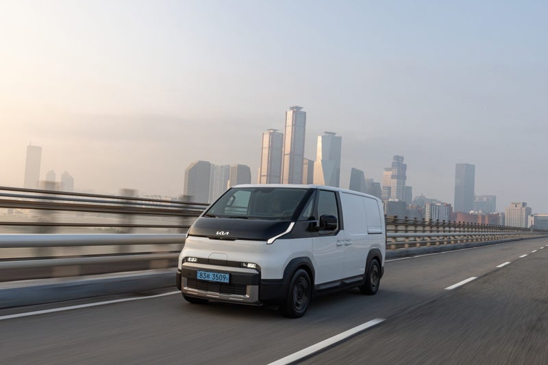2026 Kia PV5 CARGO 71.2 KWH image 2