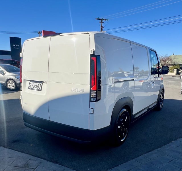 2026 Kia PV5 Cargo Standard Roof 6DR 11kw image 4