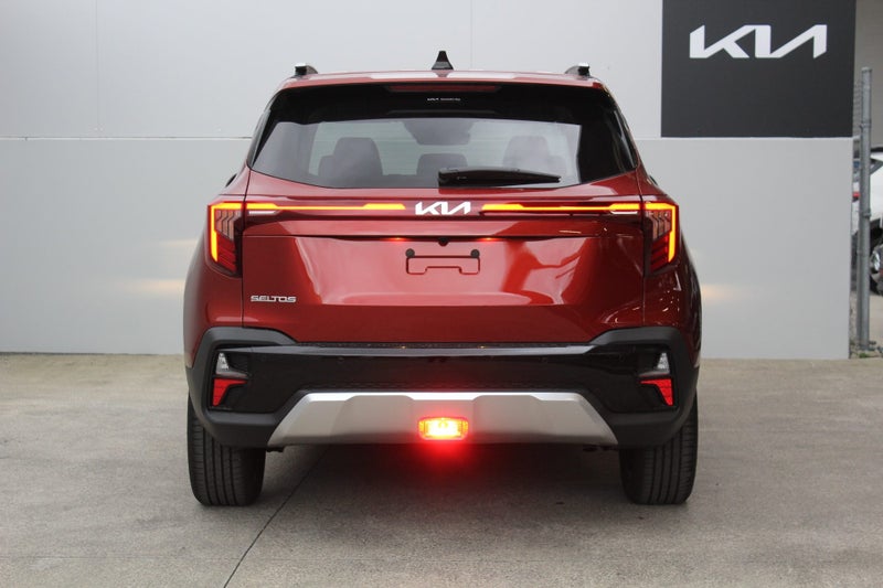 2026 Kia Seltos EX 2.0 SUV image 4