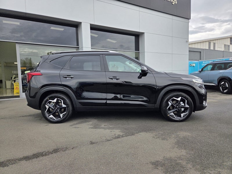 2026 Kia Seltos EX 2.0P image 2