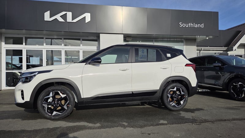 2026 Kia Seltos EX 2.0P image 2