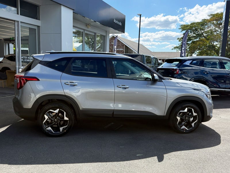 2026 Kia Seltos LX+ image 3