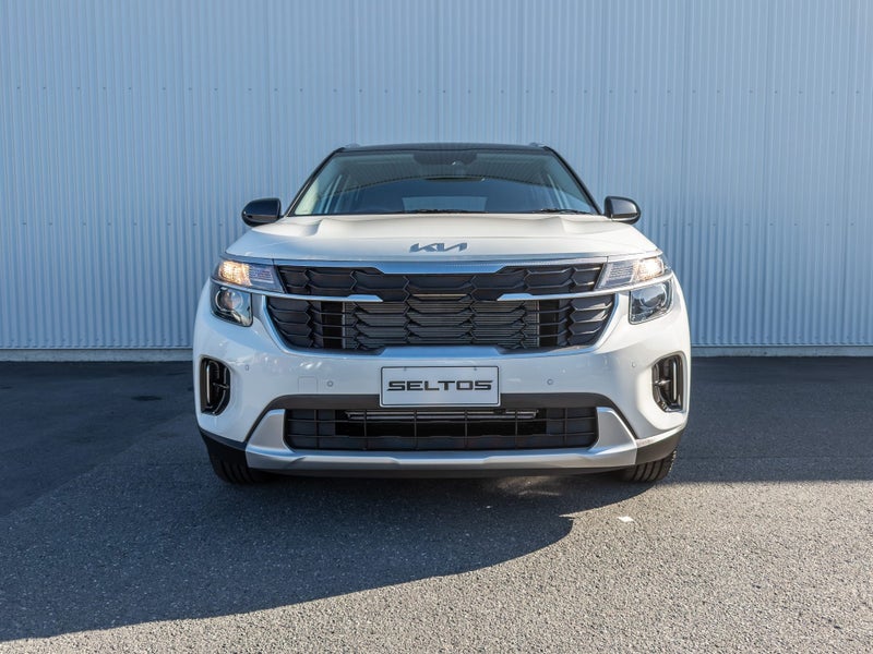 2026 Kia Seltos LX image 2