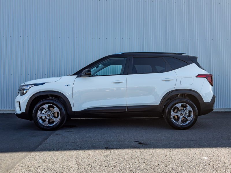 2026 Kia Seltos LX image 3