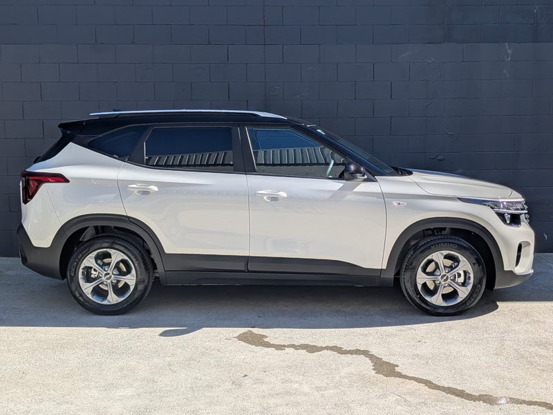 2026 Kia Seltos LX 2 Tone 2L Auto image 3