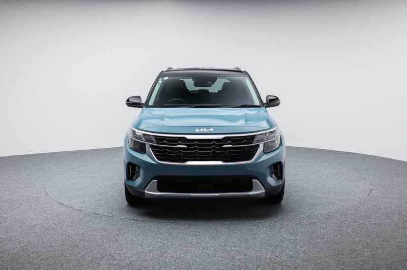 2026 Kia Seltos LX+ 2.0 (2-Tone)** image 2