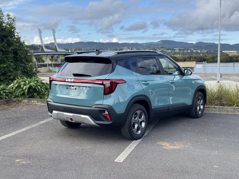 2026 Kia Seltos LX 2.0 auto image 3