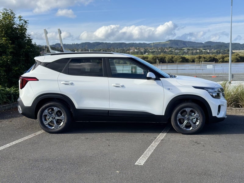 2026 Kia Seltos LX 2.0 auto image 2