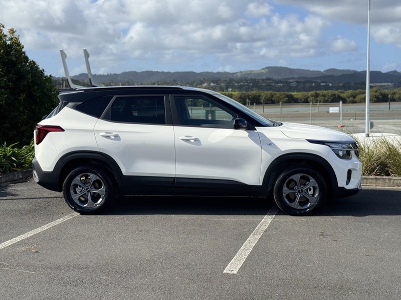 2026 Kia Seltos LX 2.0 auto image 2