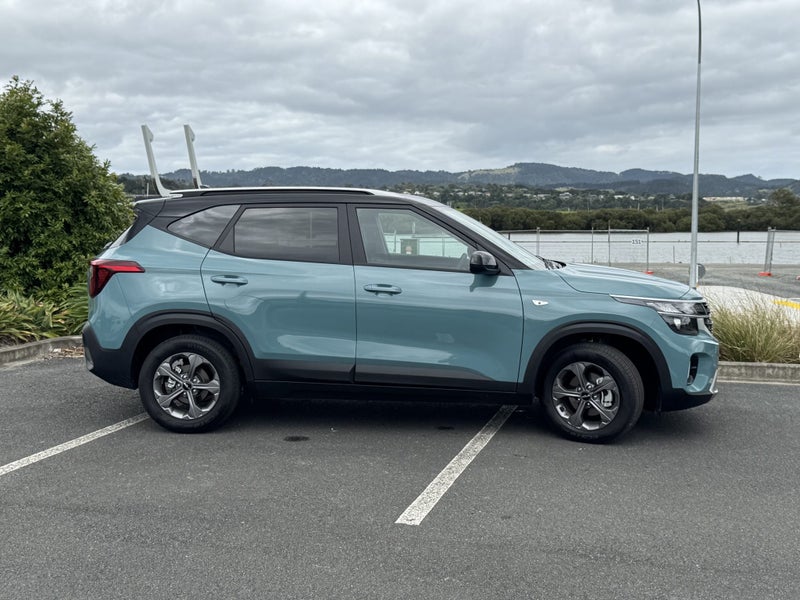 2026 Kia Seltos LX 2.0 auto image 3