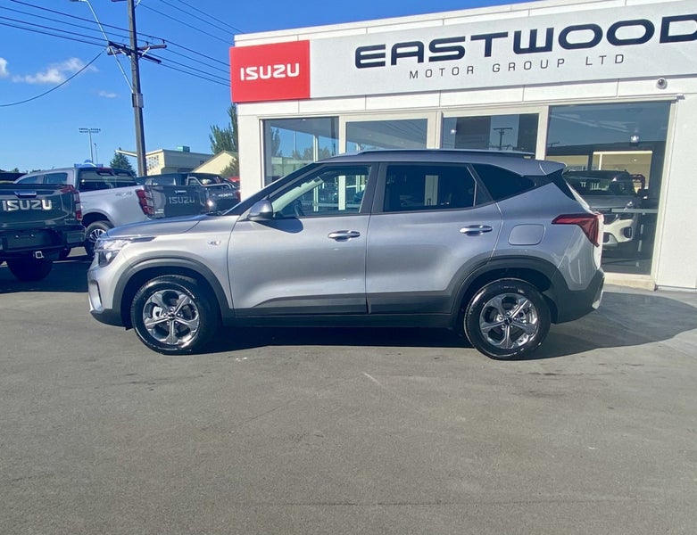 2026 Kia Seltos LX 2.0 Gasoline IVT image 2