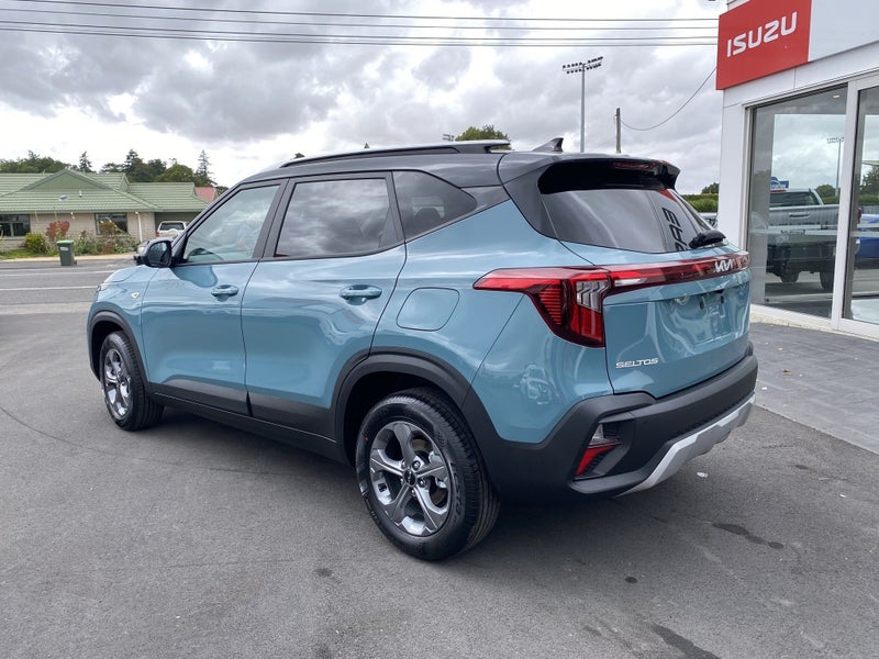 2026 Kia Seltos LX 2.0 Gasoline IVT image 3