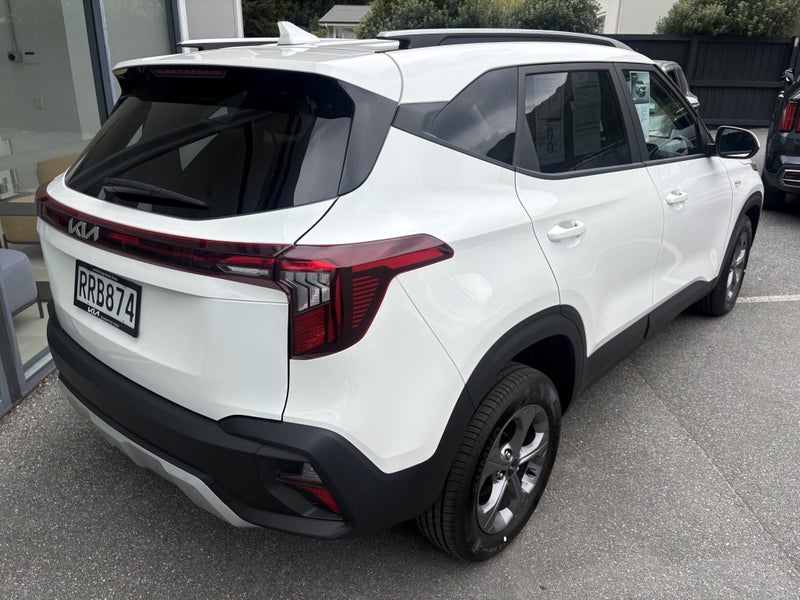 2026 Kia Seltos LX 2.0 IVT image 4