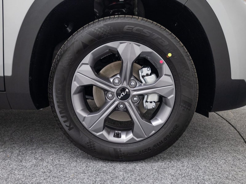 2026 Kia Seltos LX 2.0 Petrol IVT image 3