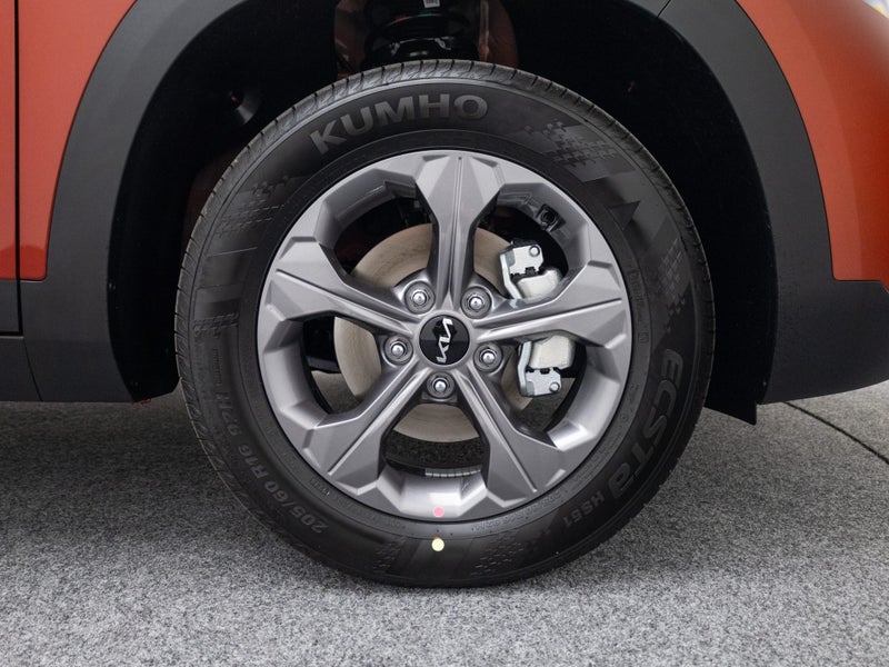 2026 Kia Seltos LX 2.0 Petrol IVT image 3