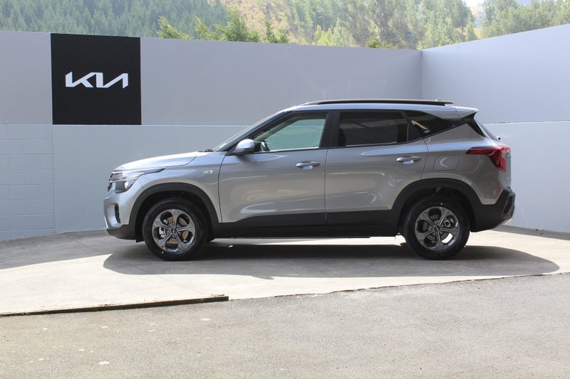 2026 Kia Seltos LX 2.0 SUV image 5