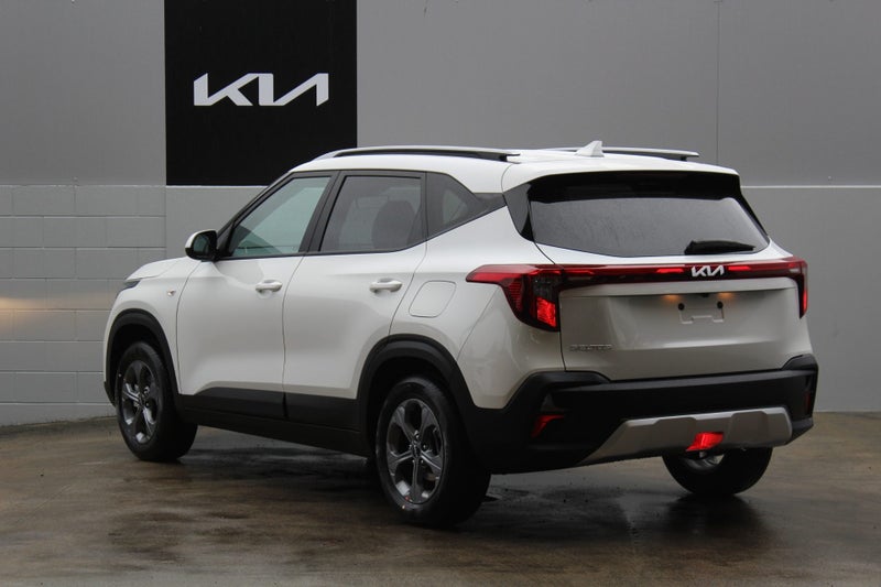 2026 Kia Seltos LX 2.0 SUV image 5