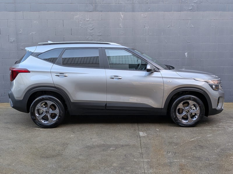 2026 Kia Seltos LX 2.0L Auto image 3