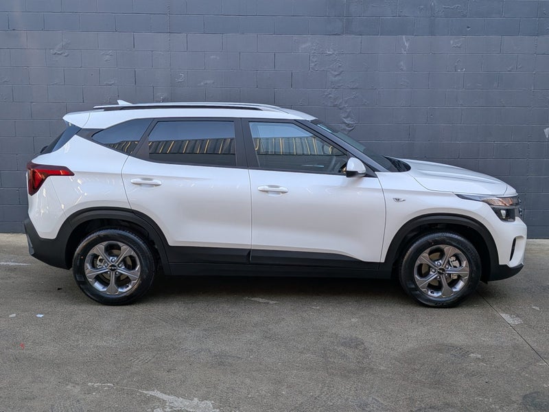 2026 Kia Seltos LX 2.0L Auto image 3