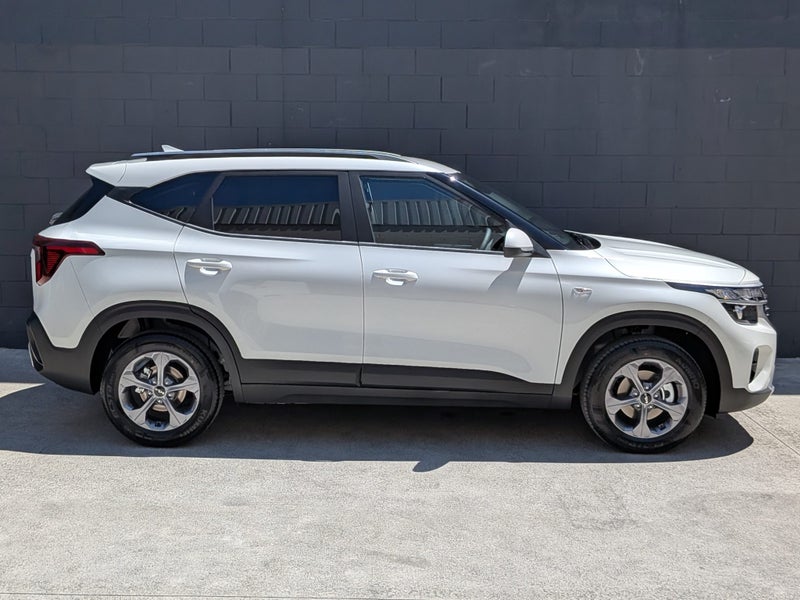 2026 Kia Seltos LX 2.0L Auto image 3