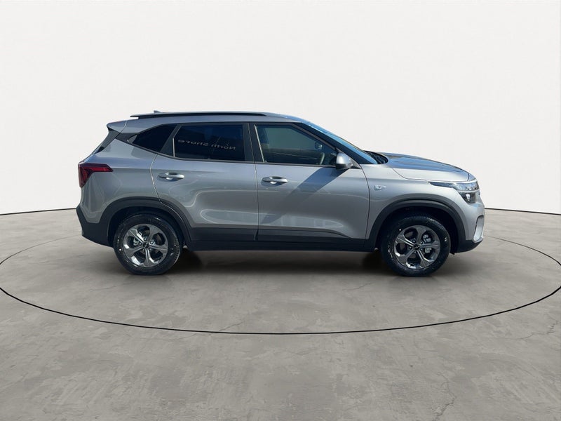 2026 Kia Seltos LX 2.0L Auto image 3