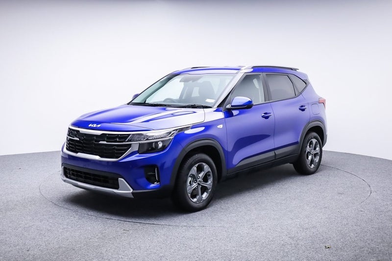 2026 Kia Seltos LX 2.0L DOHC IVT image 3