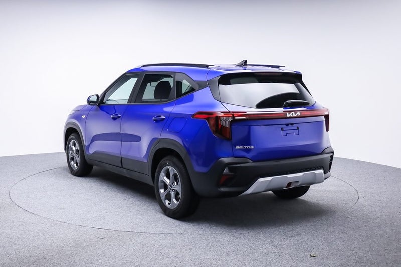 2026 Kia Seltos LX 2.0L DOHC IVT image 5